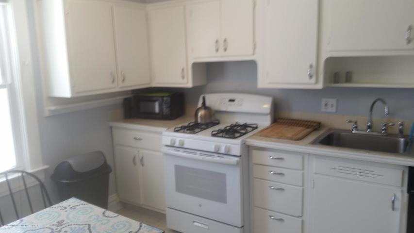 E Michigan Walk Up Furnished 1 Bedroom Apt 兰辛 外观 照片